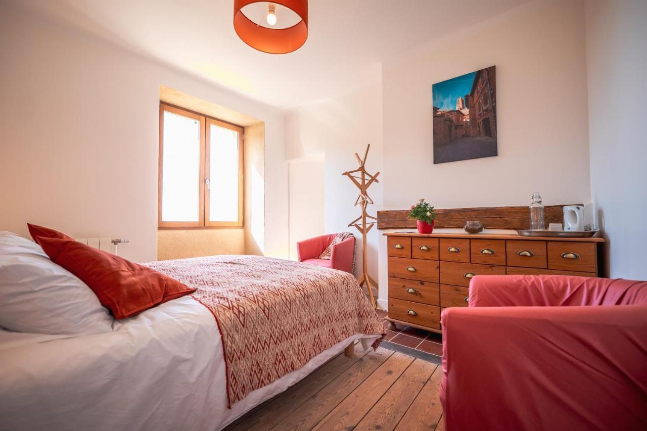 Chambres Et Table D'Hotes - Les Jardins De La Longagne Saussenac Kültér fotó
